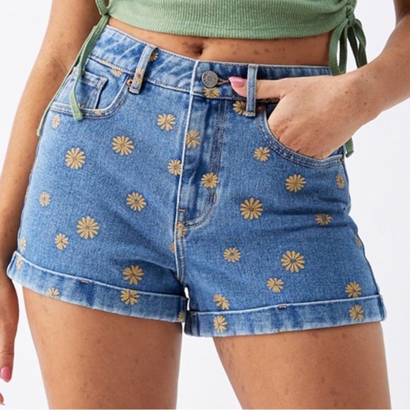 PacSun Wild Daisy Denim Mom Shorts size 24 - Picture 1 of 11